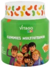 ملتي فيتامين للاطفال إن علكة ملتي فيتامين للاطفال فيتاجو كيدز Vitago Kids Gummies Multivitamin هي الحل السحري الذي تبحث عنه كل أم؛ حيث أنها عبارة عن قطعة حلوى طبيعية ذات مذاق جيد ومُحبب للطفل، تضمن له الحصول على كامل الحصة اليومية التي يحتاج إليها من الفيتامينات الأساسية وأهم المعادن، مما يعمل على تحسين الوظائف الحيوية لمختلف أجهزة الجسم ويدعم النمو الصحي والسليم. تمثل تلك العلكات أحد أنواع مكملات غذائية للاطفال من مجموعة Vitago Kids، وهي منتج تركي حلال فائق الجودة مطابق لمعايير إنتاج المنتجات الصحية والغذائية في تركيا. تُضاف إلى مزايا مُكمل ملتي فيتامين للاطفال من فيتاجو كيدز أنه يأتي في صورة علكة قابلة للمضغ، يساهل ذلك تناوله بالنسبة للأطفال ابتداءً من عمر 4 سنوات، كما أنه يتميز كذلك بالمذاق الجيد المُقارب لنكهات الحلوى المُحببة للأطفال. يمكن إدراج علكة فيتاجو كيدز ضمن فئة مكملات غذائية للاطفال متعددة الفوائد والاستخدامات، وذلك نظراً لما ينتج عن استخدامها المنتظم من فوائد وآثار إيجابية عديدة، يشمل ذلك في المقام الأول دعم جهاز المناعة وتعزيز كفاءته وزيادة قدرته على القيام بدوره الوقائي، هذا إلى جانب دعم صحة العضلات والعظام وتعزيز قدرة الأعضاء الداخلية على القيام بوظائفها الحيوية، بالإضافة إلى أن علكات ملتي فيتامين للاطفال مصدر للطاقة وتمنح شعوراً بالحيوية والنشاط يدوم طويلاً. تقدم فيتاجو كيدز مكمل غذائي فيتامينات متعددة مثالي للأطفال، ليس فقط لأن كل قطعة من المنتج تجمع بين مختلف العناصر الأساسية التي يحتاجها الطفل للنمو الصحي، إنما لأن تركيبة العلكة نفسها آمنة وصحية ومن مكونات طبيعية بالكامل، وتخلو بنسبة 100% من أي إضافات مثل المُحليات المركبة أو الملونات الاصطناعية أو أي مواد حافظة، فضلاً عن أن مُكمل ملتي فيتامين للاطفال مُنكهة بواسطة مكونات طبيعية آمنة على الصحة ولا تستخدم به أي من مُكسبات الطعم. علكة ملتي فيتامين للاطفال فيتاجو كيدز Vitago Kids فوائد علكة ملتي فيتامين للاطفال فيتاجو VITAGO تحتوي كل قطعة من مُكمل ملتي فيتامين للاطفال Vitago Kids القابل للمضغ على العديد من الفيتامينات والمعادن الضرورية، كان ذلك سبباً في جعل فوائده وآثاره الصحية بالغة التعدد والتنوع وفيما يلي أهمها: تحسين عملية التمثيل الغذائي وتعزيز مستويات الطاقة بالجسم لاحتوائه على فيتامين C. يعمل على تحسين أداء جهاز المناعة والحدّ من التعرض للعديد من المشاكل الصحية، وذلك نتيجة اتحاد فيتامين ج وفيتامين د مع مجموعة فيتامينات ب6 وب12. تساهم مجموعة الفيتامينات المشار إليها -مضافاً إليها فيتامين 3- على منح إحساس أفضل بالنشاط والحيوية وتقليل الشعور بالإرهاق والتعب. يحتوي على فيتامين د الذي يلعب دوراً محورياً في دعم الوظائف الطبيعية للعضلات وتقوية العظام والأسنان. يعمل فيتامين أ على تعزيز حدة الرؤية الطبيعية بجانب دوره المؤثر في استقلاب عنصر الحديد. مكونات ملتي فيتامين للاطفال Vitago Kids يتم تصنيف علكات Vitago Kids Gummies Multivitamin ضمن خيارات أفضل مكملات غذائية للاطفال، وذلك لا يرجع فقط إلى ارتفاع مستوى تركيز الفيتامينات والمعادن المتوفرة بها فحسب، إنما مكمل ملتي فيتامين للاطفال من فيتاجو آمن صحياً يستمد أثره الصحي وتتحقق فوائده العديدة من مكونات طبيعية تشمل الآتي: “شراب الجلوكوز، سكر الشمندر، جيلاتين (لحم بقري)، عصير تفاح مركز، حامض الستريك، زيت النخيل، حمض إل-أسكوربيك. نكهة البرتقال الطبيعي، نكهة الفراولة الطبيعية، عصير الفواكه والخضروات (الجزر، البرتقال، التفاح، الكشمش، التفاح، الفجل). مستخلص إكليل الجبل، شمع كرنوبا، شمع العسل، مستخلص الليمون الأصفر والأبيض، مستخلص الميرمية، مستخلص البابريكا” تركيزات العناصر في علكات المكمل الغذائي تحققت شهرة علكة ملتي فيتامين للاطفال فيتاجو كيدز Vitago Kids في الأساس بفضل تنوع العناصر الغذائية المتوفرة بها، فضلاً عن ارتفاع مستويات تركيزها، مما يضمن للأطفال الحصول على كامل احتياجاتهم اليومية من الفيتامينات والمعادن الأساسية. تحتوي القطعة الواحدة من علكة ملتي فيتامين للاطفال على الآتي: العنصر الغذائي مستوى التركيز القطعة الواحدة نسبة DV فيتامين A 90 ميكروغرام 11,25% فيتامين B3 2 ميليغرام 12,5% فيتامين B6 0,35 ميليغرام 25% فيتامين B12 0,000625 ميليغرام 25% فيتامين C 15 ميليغرام 18,75% فيتامين D3 0,625 ميكروغرام 12,5% فيتامين E 1,5 ميليغرام 12,5% ملتي فيتامين للاطفال نصائح استعمال مكمل ملتي فيتامين إن الضمان الحقيقي لتحقيق أقصى استفادة صحية من ملتي فيتامين للاطفال Vitago يكون باتباع تعليمات الاستخدام الموصى بها، والتي يمكن إيجازها في مجموعة النقاط التالية: علكة ملتي فيتامين للاطفال مخصصة للأطفال من عمر 4 : 10 سنوات. يوصى بتناول 4 قطع من العلكة القابلة للمضع بشكل يومي. يحظر تناول الكمية الموصى بها يومياً لأي سبب من الأسباب. يتم تناول أي مكملات غذائية للاطفال تحت إشراف البالغين. الإفراط في تناول المُكمل الغذائي قد يكون له تأثير مُليّن. يجب التنويه إلى أن تناول مكمل غذائي فيتامينات ومعادن متعددة يعزز الصحة العامة للطفل، إلا أنه لا يعتبر بديلاً عن اتباع نظام غذائي صحي ومتوازن. يوصى كذلك بعدم تناول المنتج -أي المكمل الغذائي فيتاجو للأطفال- إذا كان لدى الطفل حساسية من أي من مكوناته. شروط تخزين المنتج يجب اتباع شروط وضوابط تخزين مكمل غذائي Vitago Kids Gummies Multivitamin للحفاظ على خصائصه، والتي تتمثل فيما يلي: حفظ علكة ملتي فيتامين للاطفال في درجة حرارة أقل من 25 درجة مئوية. الاحتفاظ بالعلكة في عبوتها الأصلية وفي مكان جاف وبارد. يُخزن المكمل الغذائي بعيداً عن أشعة الشمس المباشرة.