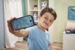 جوال كيديزوم سناب تاتش من في تك، لعبة تعليمية ووسيلة اتصال امنة للاطفال، يتميز بكتب الكترونية وكاميرا وتطبيقات امنة للاطفال والعاب، مناسب للاولاد والبنات بعمر 6 سنوات فما فوق،...