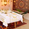 مفرش طاولة رمضان كريم، مستطيل الشكل، أبيض وذهبي، بنقشة القمر والفانوس والنجوم، غطاء طاولة من البوليستر، مناسب لتزيين حفلات العيد، مقاس 55 × 35 بوصة | متجر واو الأفضل ترينديول السعودية