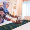 مفرش طاولة رمضان مبارك، زينة رمضان كريم باللون الأخضر الداكن مع فوانيس وقلاع ونجوم، مفارش طاولة للمطبخ وغرفة الطعام لتزيين المنزل في الأعياد الإسلامية السعيدة | متجر واو الأفضل ترينديول السعودية