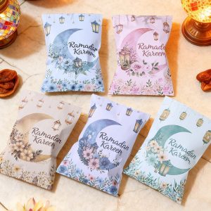 ٢٤ كيسًا من أكياس هدايا رمضان كريم، مقاس ٤.٩٢ × ٣.٠٣ بوصة، حاملات بطاقات هدايا محظوظة مع مجموعة ملصقات، تصميم زهرة القمر بالألوان المائية، زينة أظرف ورقية للعيد وحفلات رمضان...| متجر واو الأفضل ترينديول السعودية